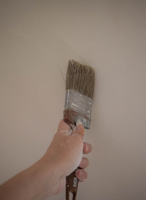 Покраска стен: от выбора краски до финиша